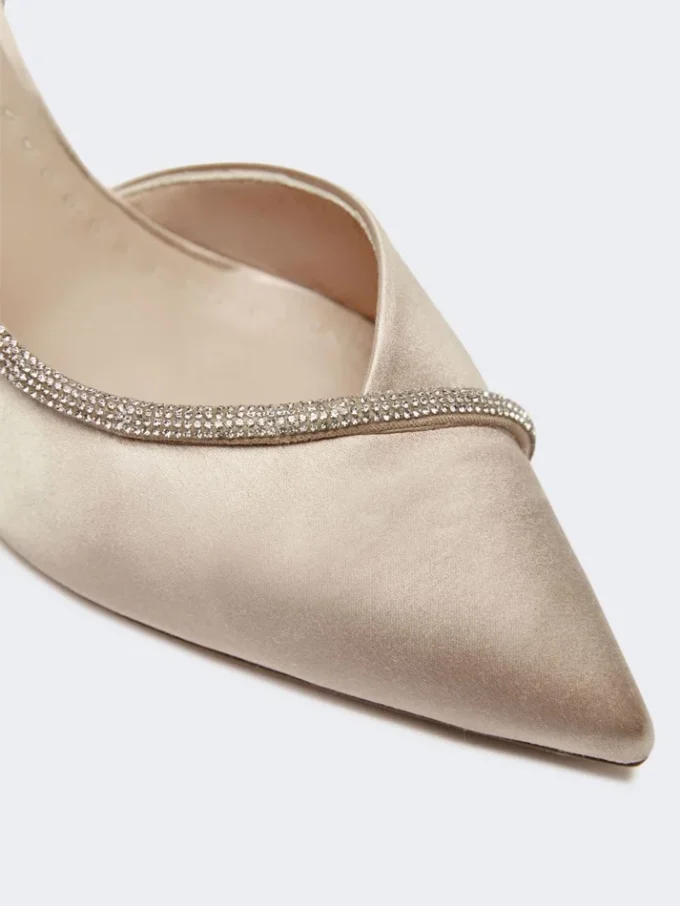 Met kristallen versierde satijnen pumps, kleur nude Met kristallen versierde satijnen pumps, kleur nude