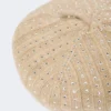 Met strass versierde kasjmier baret, zandkleur Met strass versierde kasjmier baret, zandkleur