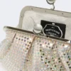 Met strass versierde kleine satijnen Pasticcino-tas, antiekroze Met strass versierde kleine satijnen Pasticcino-tas, antiekroze