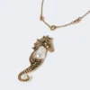 Metalen ketting met brochehanger, goud Metalen ketting met brochehanger, goud