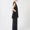 Mouwloze stretch-wollen blazer, zwart
