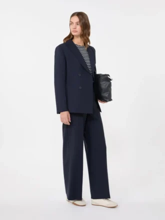 Marineblauwe stretchwolblazer met dubbele knoopsluiting