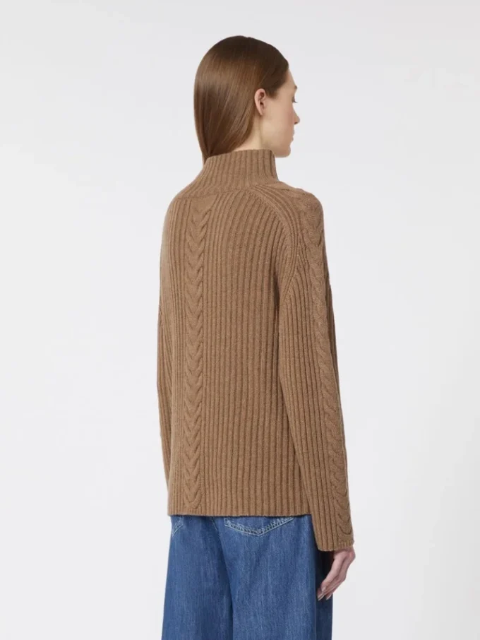 Polo-trui van wol en kasjmier met kabelpatroon, modderkleur