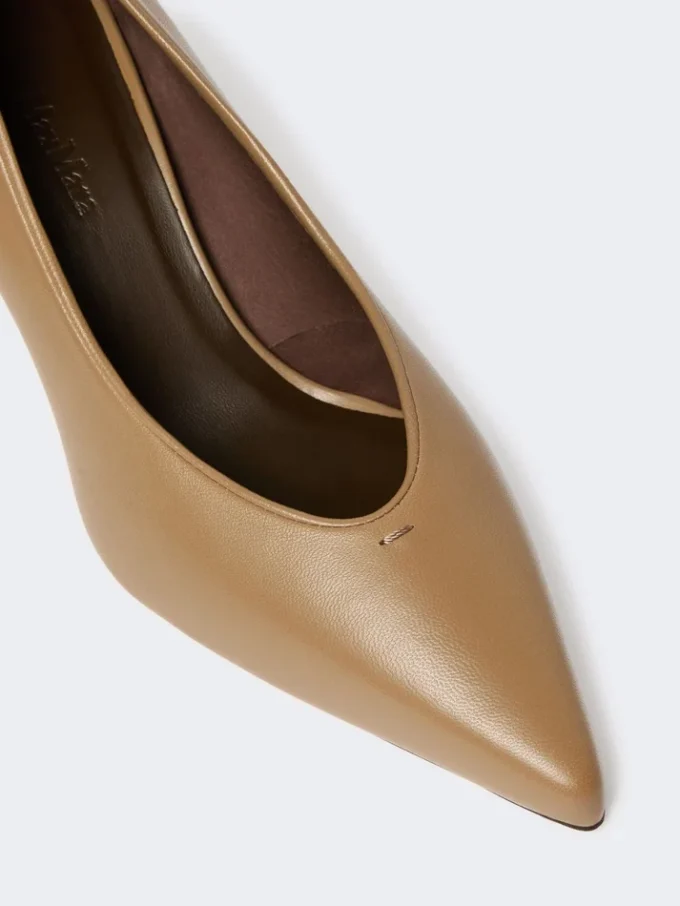 Pumps van nappaleer, kleur mud Pumps van nappaleer, kleur mud