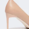 Pumps van nappaleer, poederkleurig Pumps van nappaleer, poederkleurig
