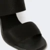 Sandalen van kalfsleer en elastische banden, zwart Sandalen van kalfsleer en elastische banden, zwart