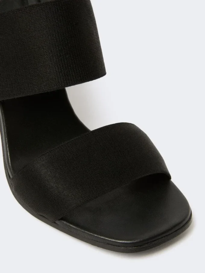 Sandalen van kalfsleer en elastische banden, zwart Sandalen van kalfsleer en elastische banden, zwart