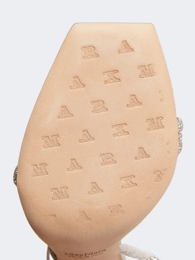 Satijnen sandalen met kristallen, kleur nude Satijnen sandalen met kristallen, kleur nude