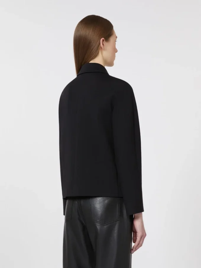 Scuba jersey jasje met boxy pasvorm, zwart Scuba jersey jasje met boxy pasvorm, zwart