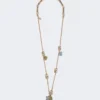 Set met bloem- en kristaldetails, goud Set met bloem- en kristaldetails, goud