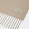 Stola van puur kasjmier met monogramdetail, zandkleur