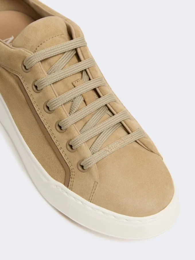 Suède sneakers, zandkleur Suède sneakers, zandkleur