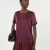 T-shirt van satijn en jersey, bordeaux T-shirt van satijn en jersey, bordeaux