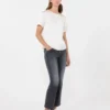 T-shirt van satijn en jersey, ecru T-shirt van satijn en jersey, ecru