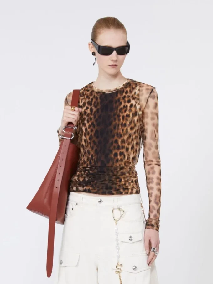 Top van twee materialen met dierenprint, beige