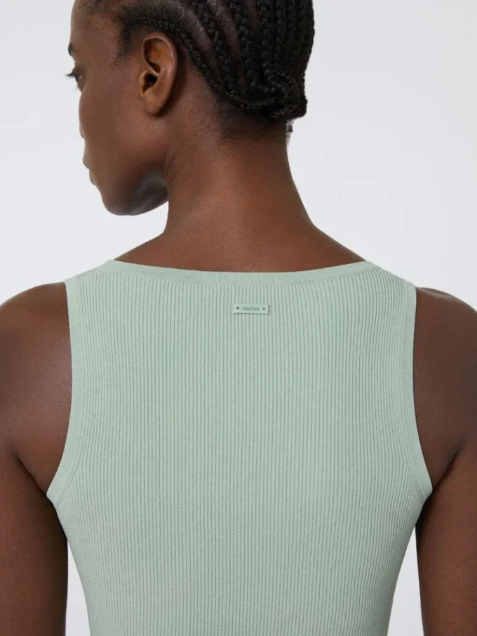 Top van viscose-mix, saliegroen Top van viscose-mix, saliegroen