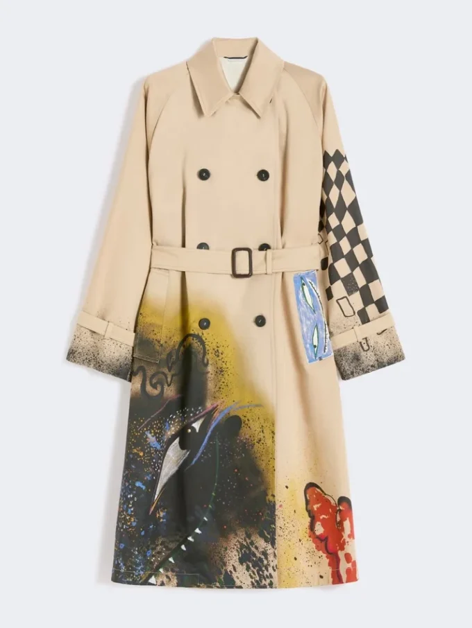 Trenchcoat van waterafstotende gabardine met patroon, in de stijl van leer Trenchcoat van waterafstotende gabardine met patroon, in de stijl van leer