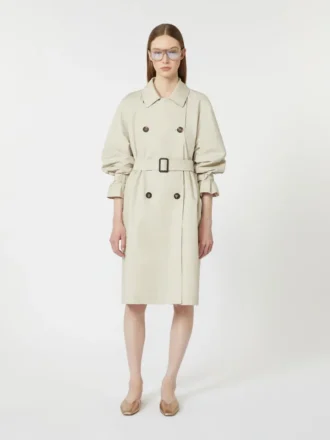 Trenchcoat van waterafstotende twill met dubbele rij knopen, naturel