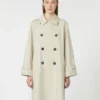 Trenchcoat van waterafstotende twill met dubbele rij knopen, naturel Trenchcoat van waterafstotende twill met dubbele rij knopen, naturel