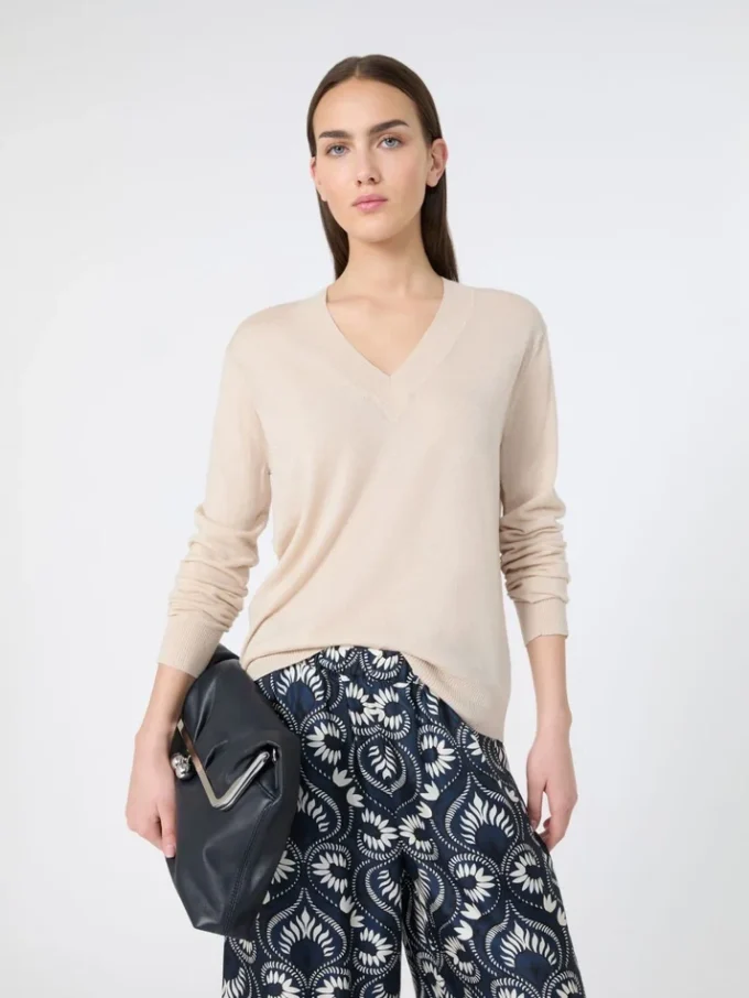 Trui van wol en kasjmier, beige Trui van wol en kasjmier, beige