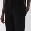 Uitlopende stretchbroek van viscose, zwart Uitlopende stretchbroek van viscose, zwart