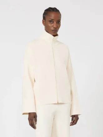 Viscose crêpe vest, ivoorkleurig Viscose crêpe vest, ivoorkleurig