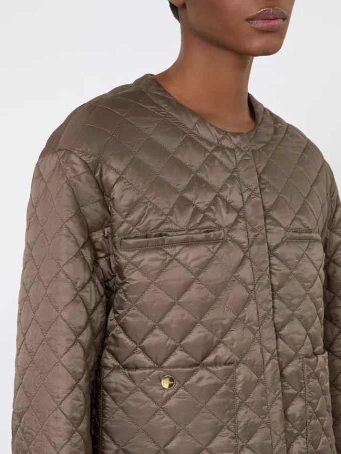 Waterafstotend gewatteerd canvas jack, hazelnootbruin Waterafstotend gewatteerd canvas jack, hazelnootbruin