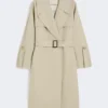 Waterafstotende trenchcoat met riem, zandkleurig Waterafstotende trenchcoat met riem, zandkleurig