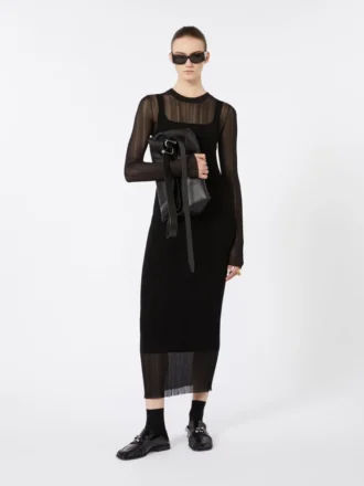 Zwarte jurk met korte mouwen van stretchviscose